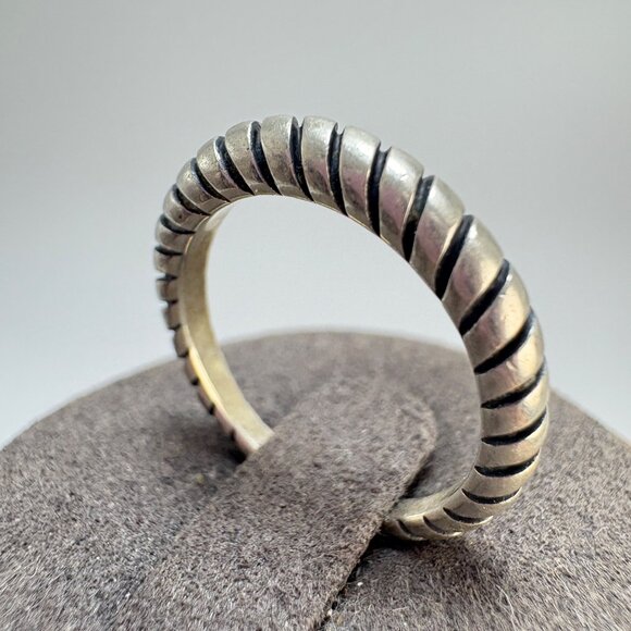 VTG Solid Sterling SIlver 925 Twist Design Half Round Band Ring Size 6 - Picture 7 of 11